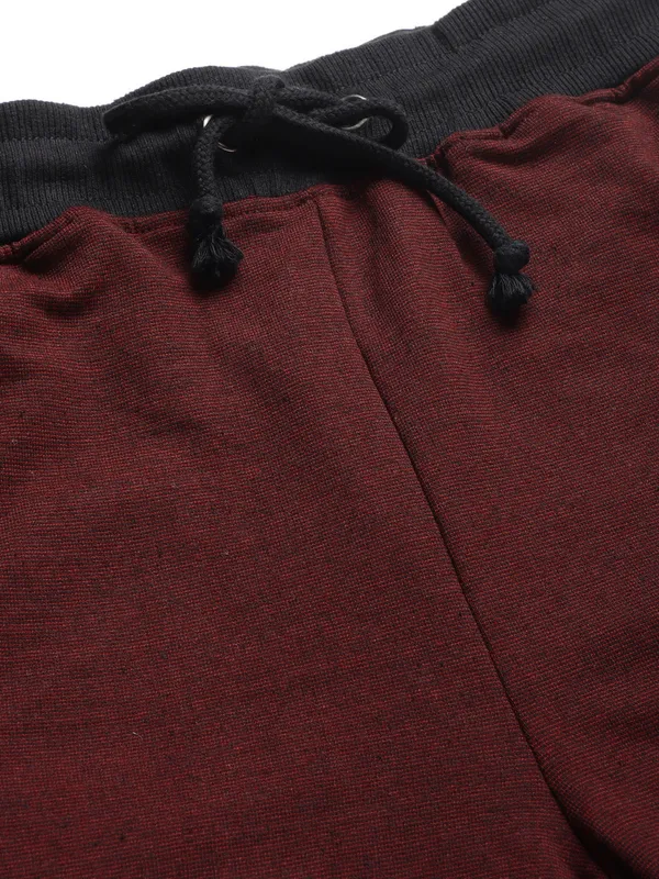Maroon_And_Black_Cotton_Knit_Drawstring_Shorts_For_Men