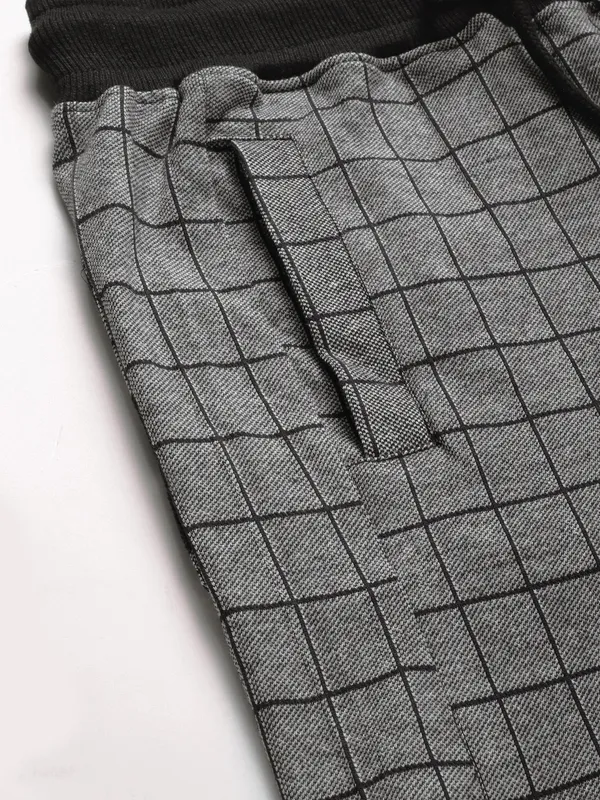 Grey_And_Black_Checked_Cotton_Blend_Relaxed_Fit_Shorts_For_Men