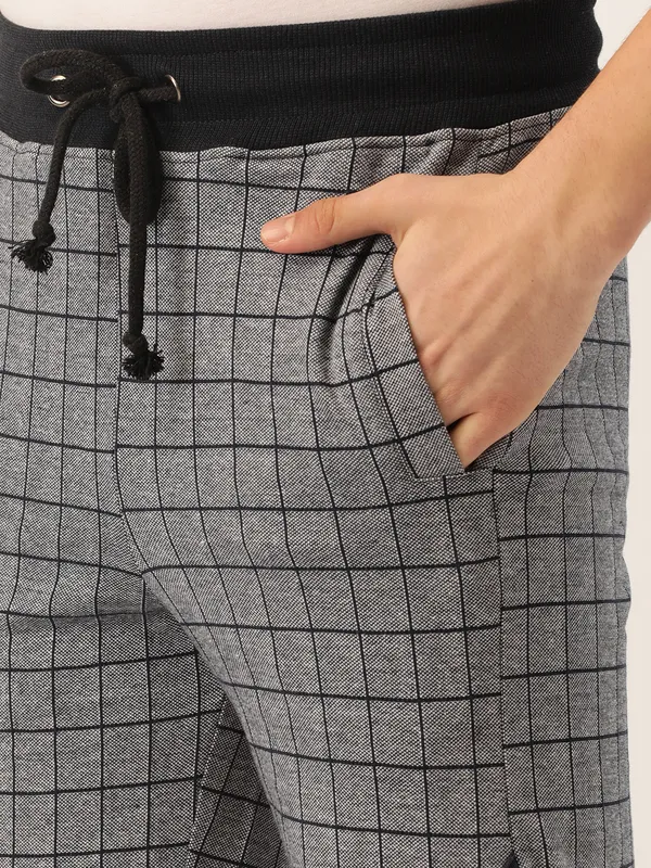 Grey_And_Black_Checked_Cotton_Blend_Relaxed_Fit_Shorts_For_Men