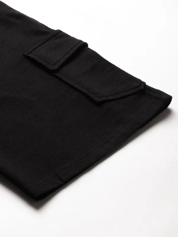 Black_Cotton_Blend_Cargo_Shorts_For_Men