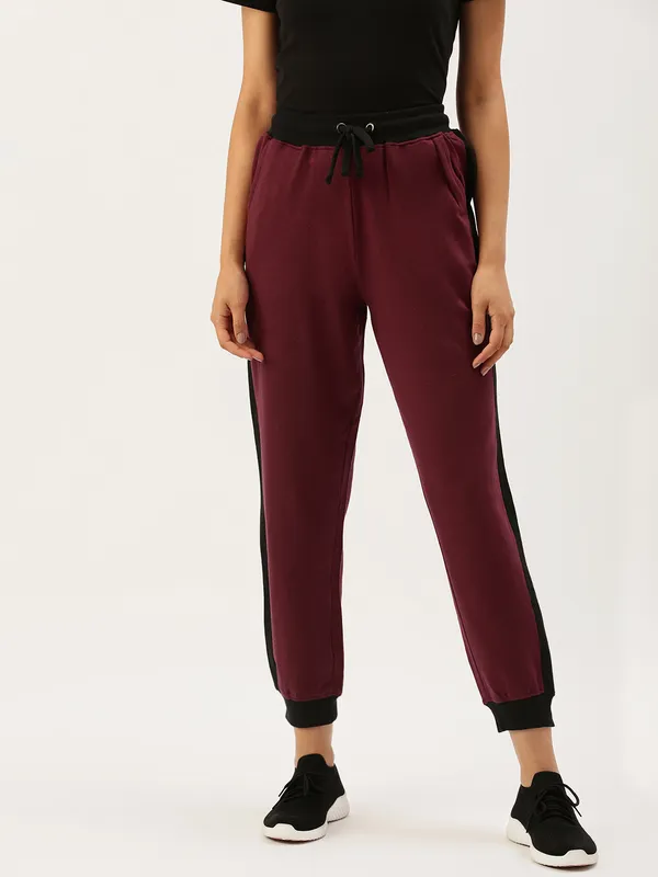 Black_And_Maroon_Cotton_Blend_Striped_Joggers_For_Women