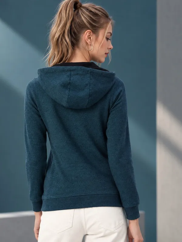 Teal_Casual_Fit_Pullover_Hoodie_for_Women