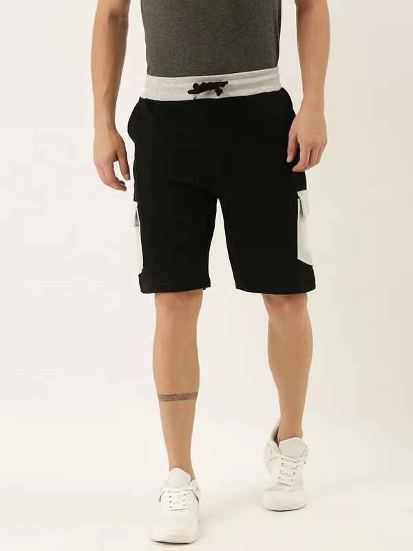 Black_Cotton_Blend_Relaxed_Fit_Contrast_Pocket_Shorts_For_Men