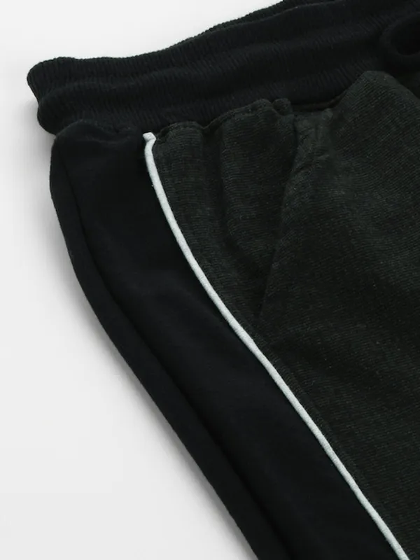 Black_Cotton_Blend_Drawstring_Shorts_For_Men