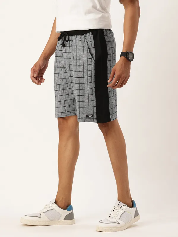 Grey_Checked_Cotton_Blend_Drawstring_Shorts_For_Men