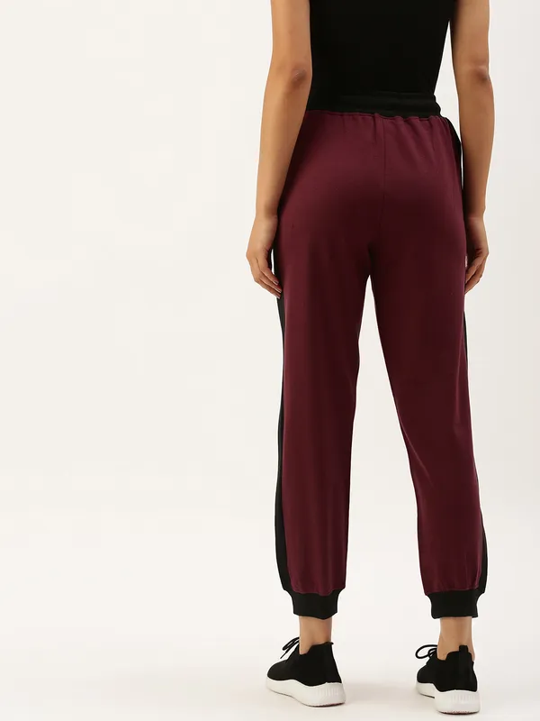 Black_And_Maroon_Cotton_Blend_Striped_Joggers_For_Women