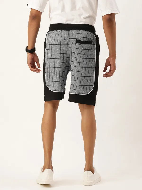 Grey_Checked_Cotton_Blend_Drawstring_Shorts_For_Men