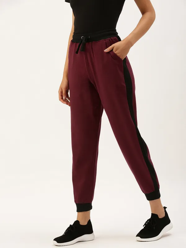 Black_And_Maroon_Cotton_Blend_Striped_Joggers_For_Women