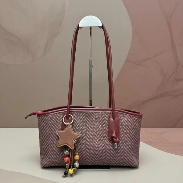 Burgundy_Pu_Fabric_Premium_Tote_Bag_For_Women