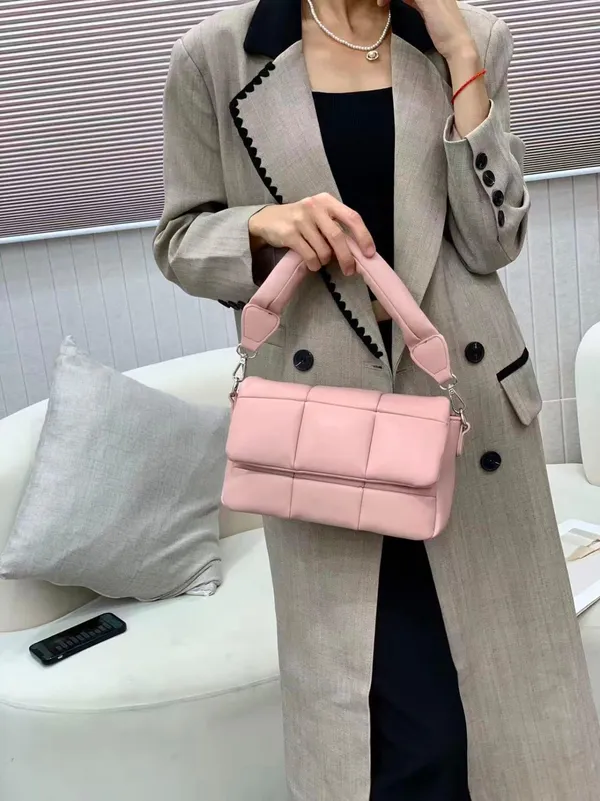 Pink_Pu_Fabric_Premium_Crossbody_Bag_For_Women