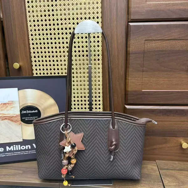Grey_And_Brown_Pu_Fabric_Premium_Tote_Bag_For_Women