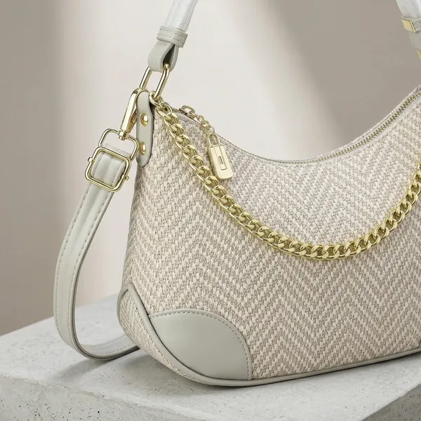 White_Pu_Fabric_Premium_Shoulder_Bag_For_Women