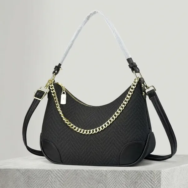 Black_Pu_Fabric_Premium_Hobo_Bag_For_Women