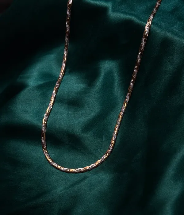 blush_Gold_chain_studded_with_zirconia_diamond