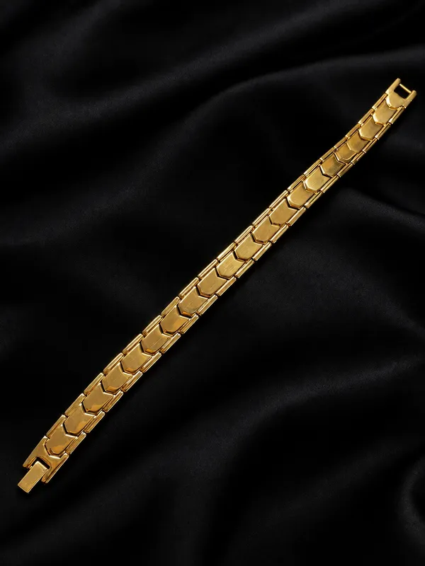 Gold_Brass_Alloy_Bracelet_For_Men