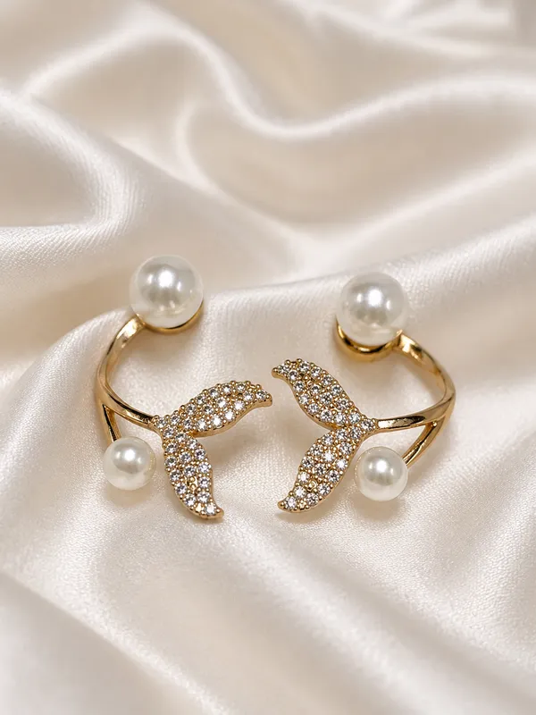 Gold_Brass_Alloy_Earrings_For_Women