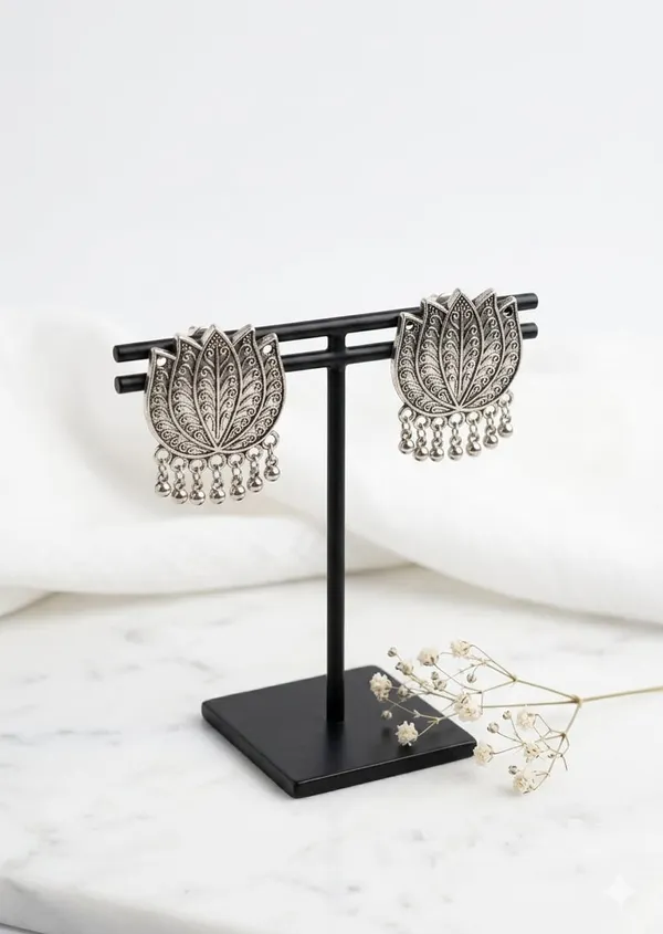 Oxidized_Silver_Metal_Earrings_for_Women_(Pack_of_1)