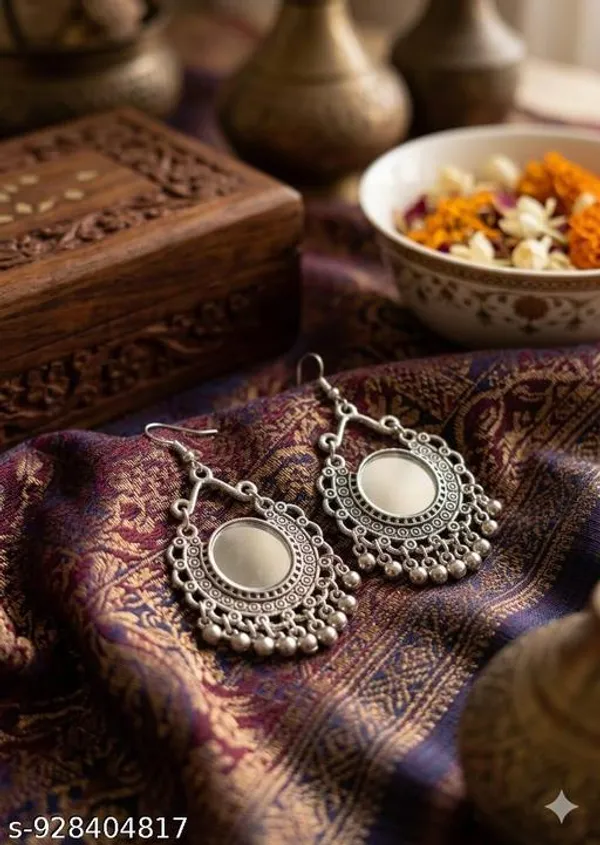 Silver_Oxidised_Alloy_Mirror_Work_Chandbali_Earrings_For_Women_-_Pack_of_1