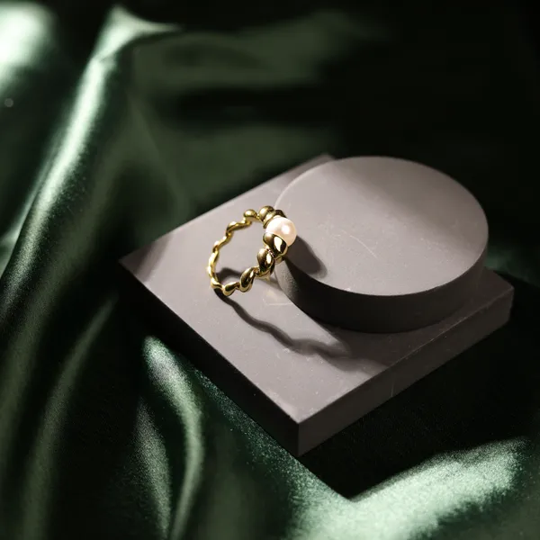 Gold_Platedtwist_Pearl_Ring