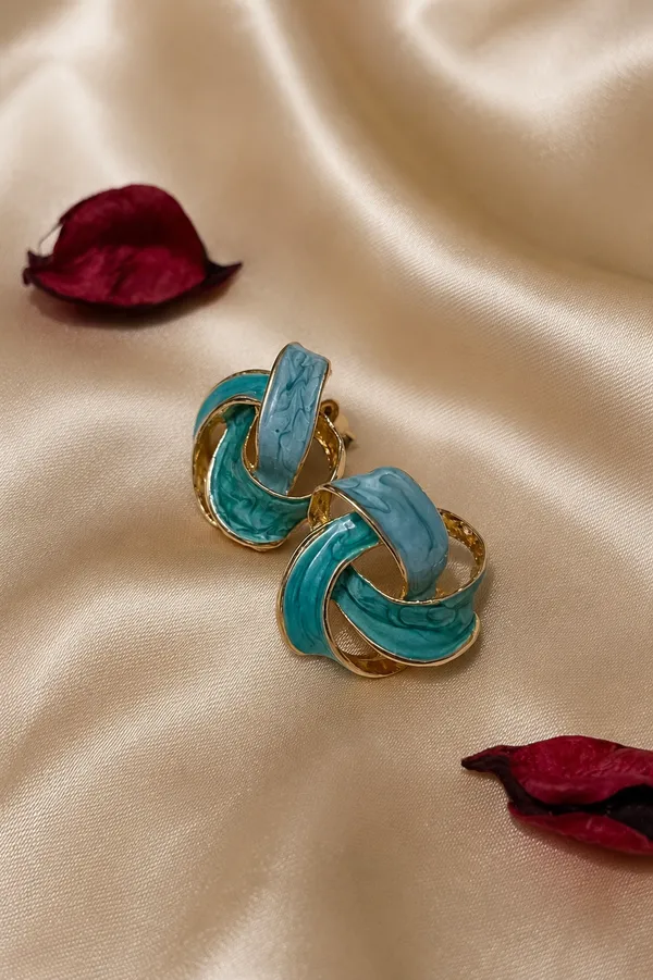 Interlocking_Hoop_Earrings_for_Women