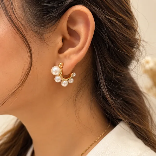 Pearl_charm_hoops
