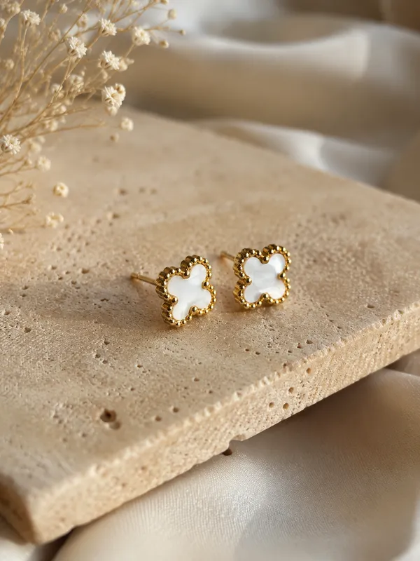 White_And_Gold_Clover_Stud_Earrings
