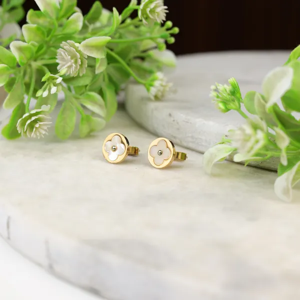 Pearl_Flower_Blossom_Earrings_In_Rose_Gold_Tone
