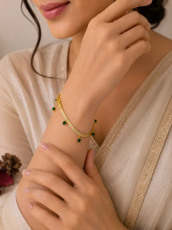 Emerald_gold_bracelet__for_Women