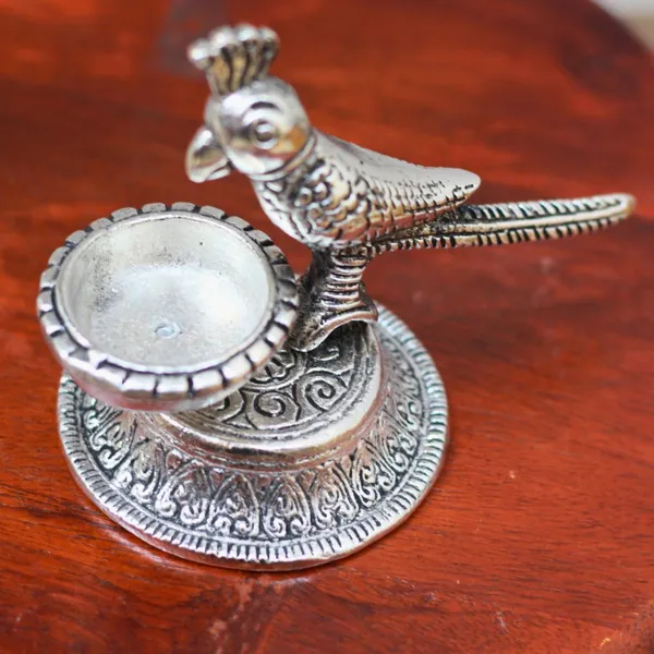 Handcrafted_Metal_Parrot_Candle_Holder