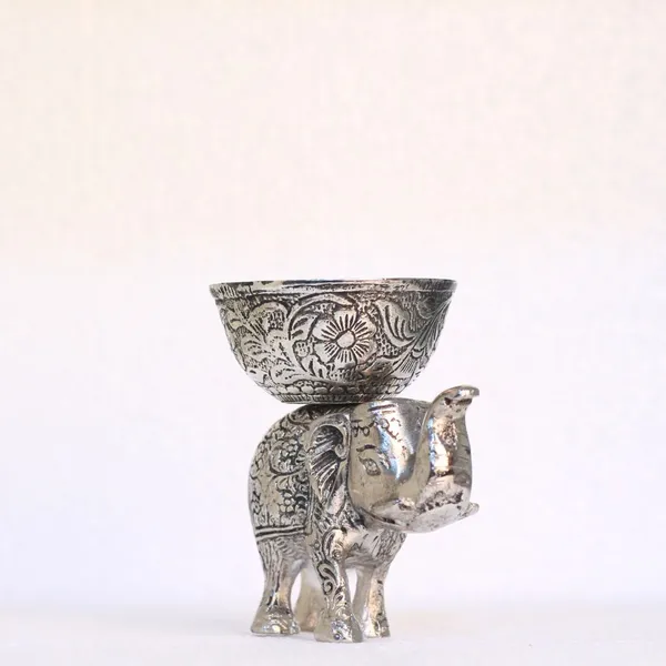 Metal_Elephant_Decorative_Bowl_–_Handcrafted_Design