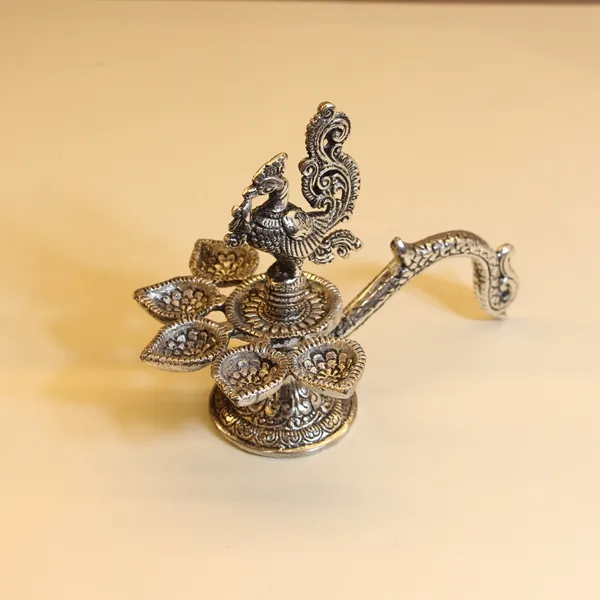 Peacock_Handle_5_Diya