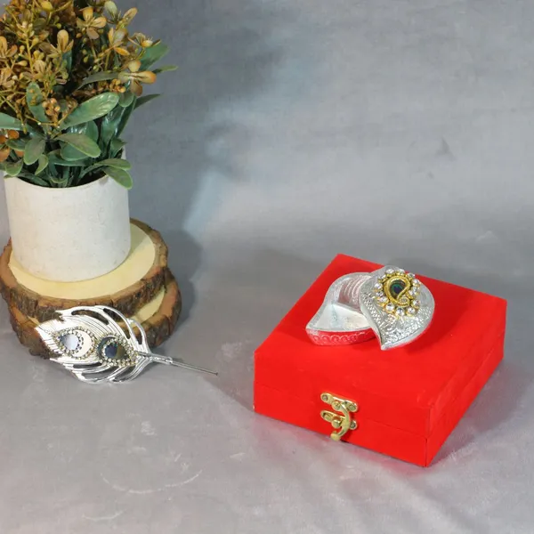 Tilak_Chopda_Mina_W/box
