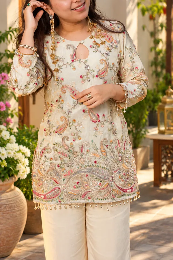Noor_Sequined_Festive_Layered_Outfit