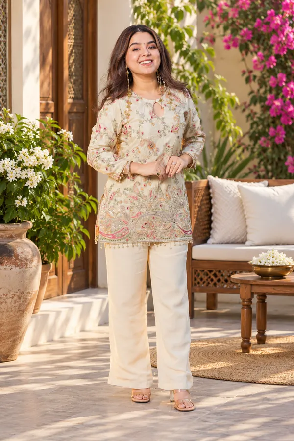 Noor_Sequined_Festive_Layered_Outfit