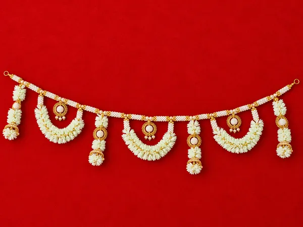 Gajra_&_Pearl_Elegance_Door_Hanging