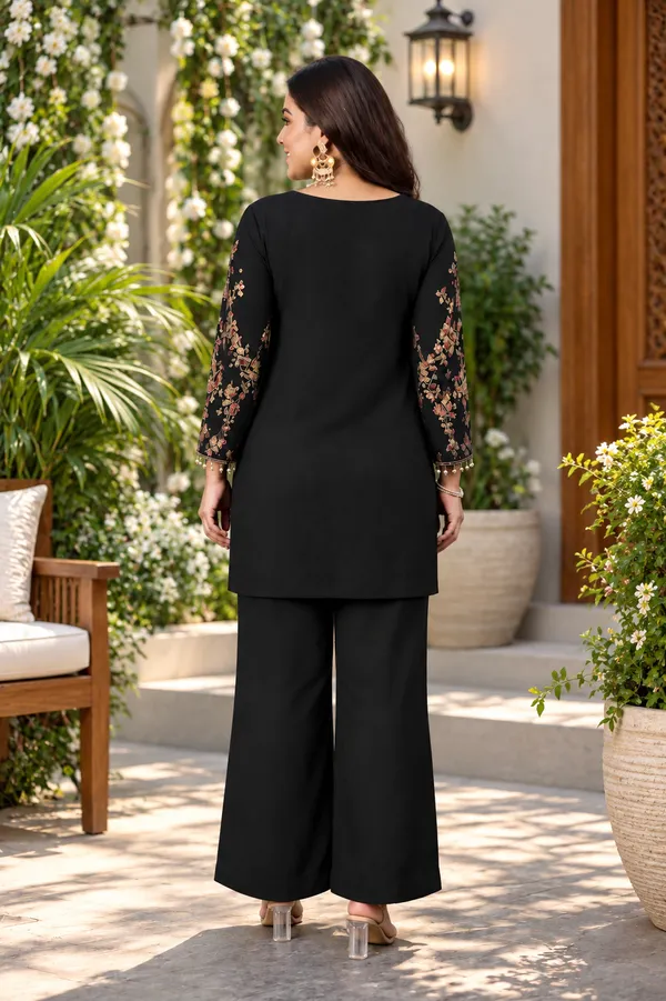 Glamorous_Black_Sequined_Embroidered_Kurta_Set_with_Golden_Accents
