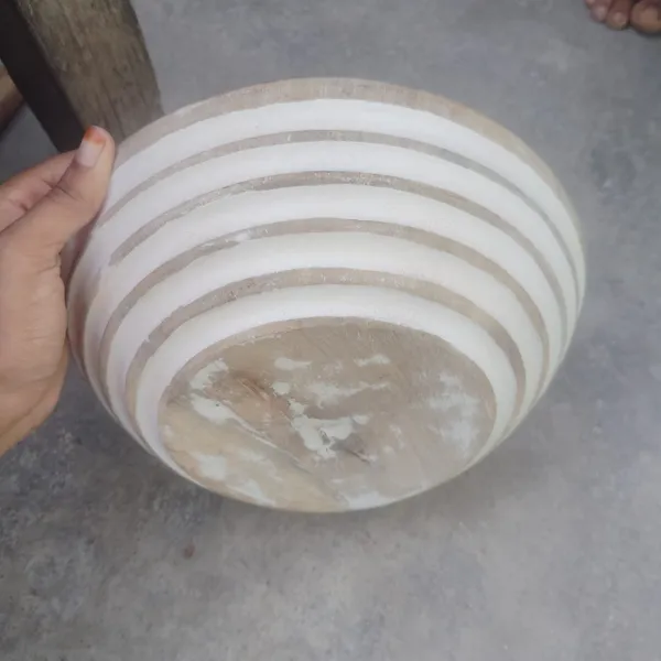 Organic_&_Eco-Friendly_Wooden_White_Line_Carved_Bowl