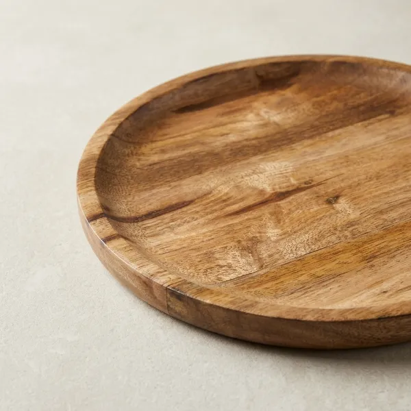 Organic_&_Eco-Friendly_Wooden_Round_Serving_Tray_With_Raised_Rim