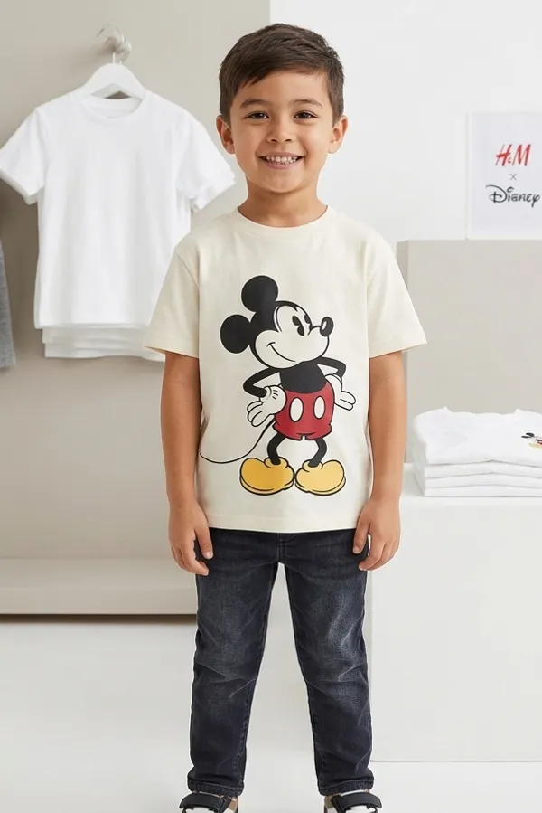 Disney_x_H&M_Mickey_Mouse_Off-White_Double-Sided_Graphic_T-Shirt