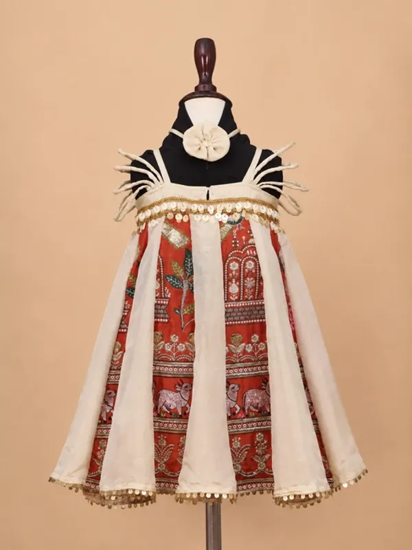 Elegant_Era_-_Designer_Dress_with_Beautiful_Laces