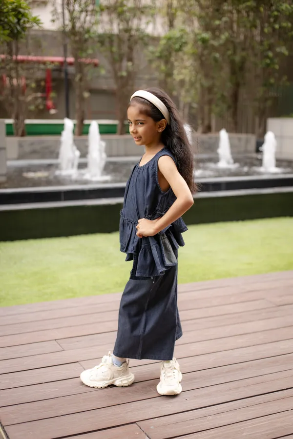 Navy_Denim_Sleeveless_Peplum_Top_And_Pants_Set_For_Girls