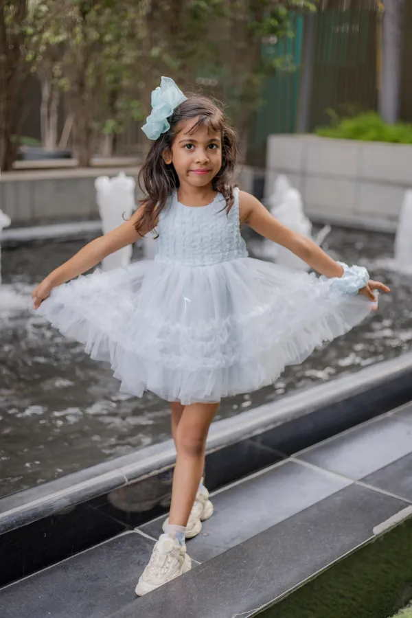 White_Neoprene_Tulle_Sleeveless_Party_Dress_For_Girls