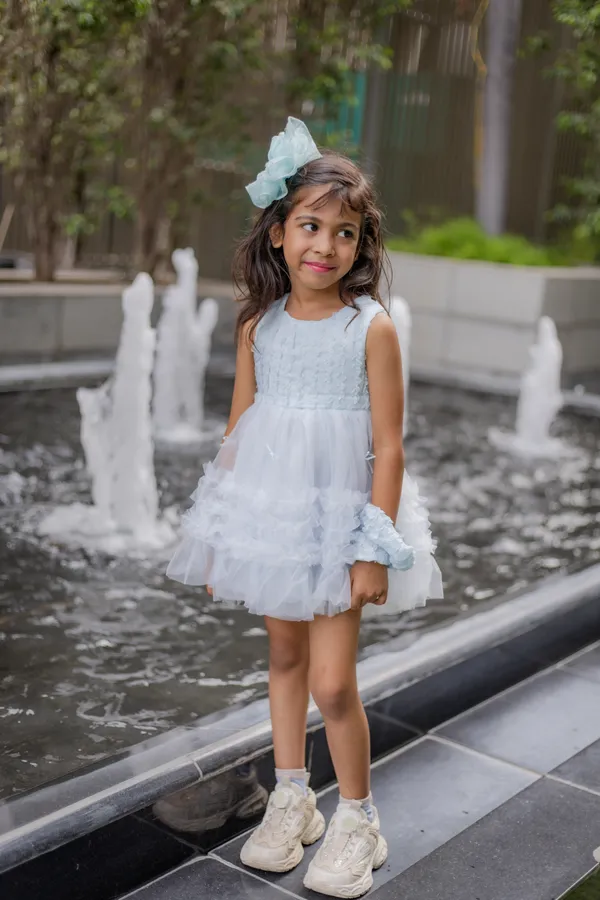 White_Neoprene_Tulle_Sleeveless_Party_Dress_For_Girls