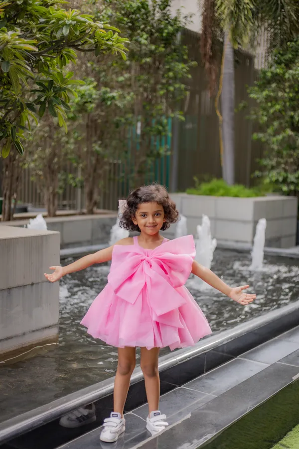 Pink_Neoprene_Tulle_Layered_Bow_Sleeveless_Party_Dress_For_Girls
