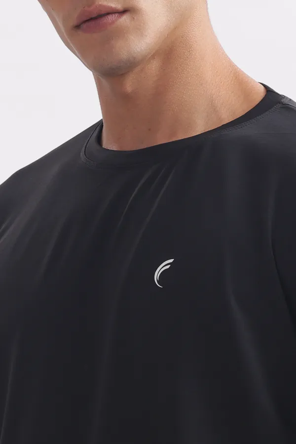 Black_Short_Sleeve_Sports_T-Shirt_for_Men