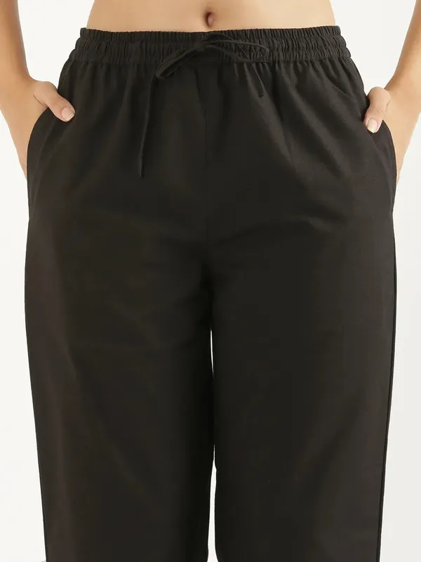 Women-Black_&_Cream-Cotton-Straight-Pant