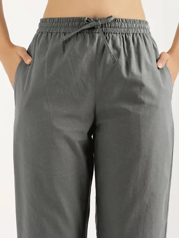 Women-Grey-Cotton-Straight-Pant