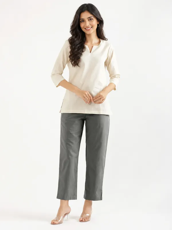 Women-Grey-Cotton-Straight-Pant