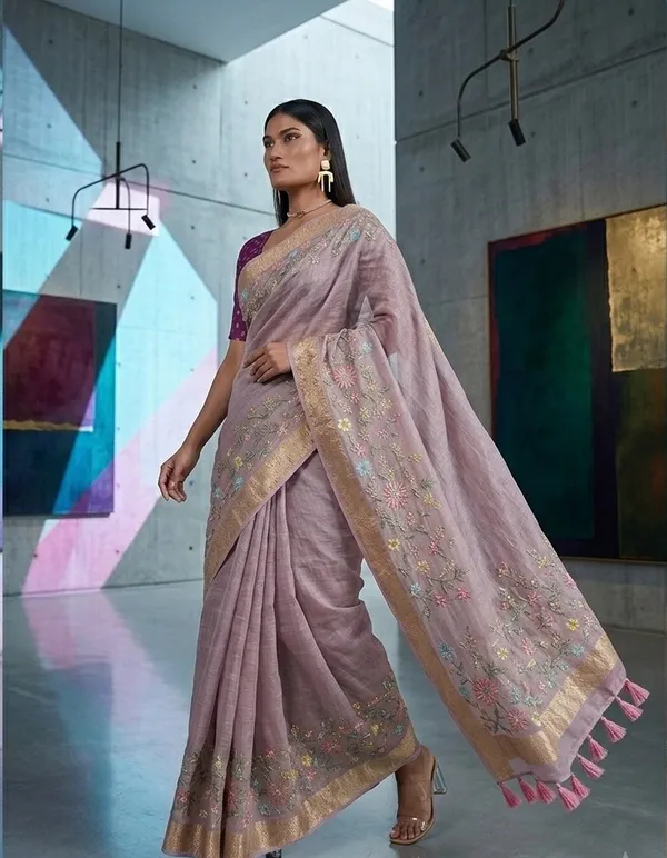 Elegant_Pastel_Pink_Floral_Embroidered_Saree_With_Blouse_Piece