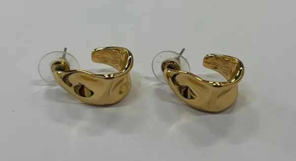 Gold_Plated_Chunky_Hoop_Earrings_For_Women